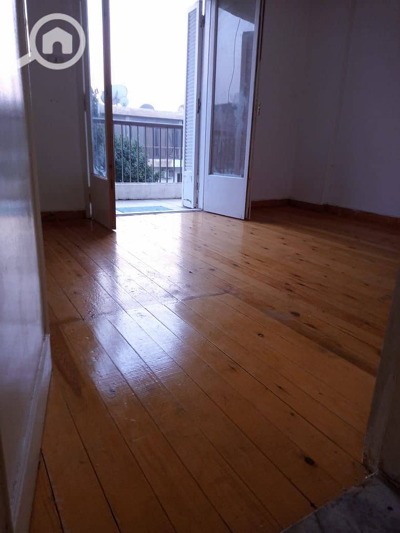 6 28eb3fc9-53b0-4b72-92a3-86c17a5ff7a7. jpeg