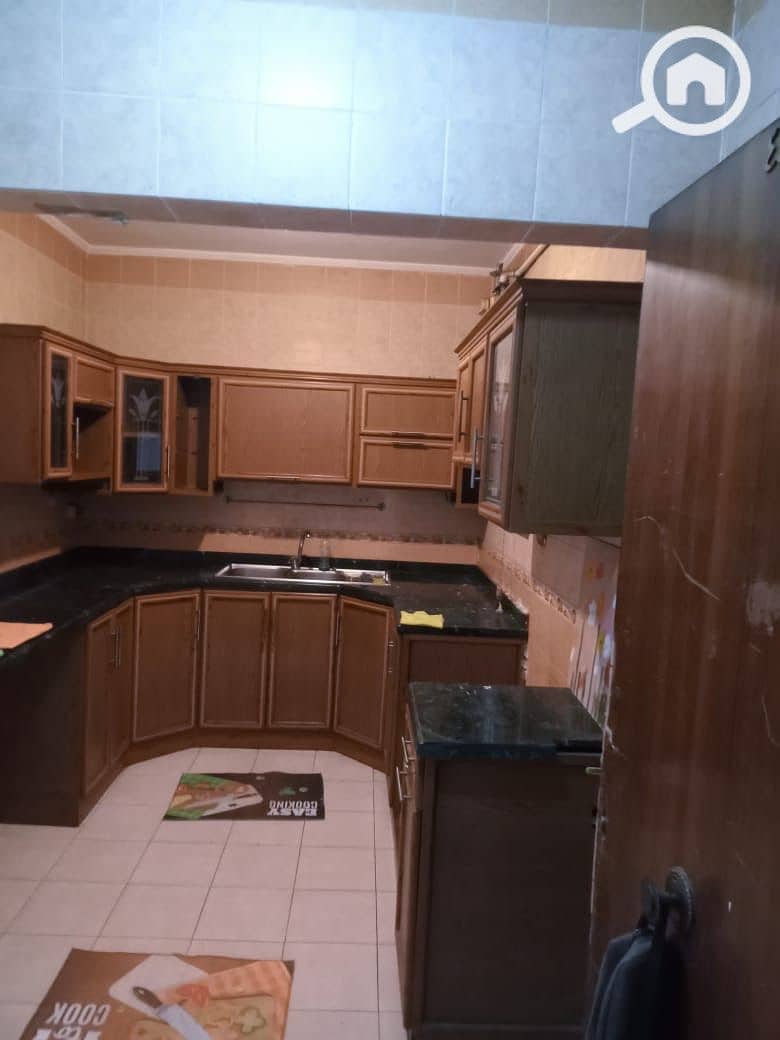 10 56471e25-bf68-42aa-a5b0-77aab40484c0. jpeg