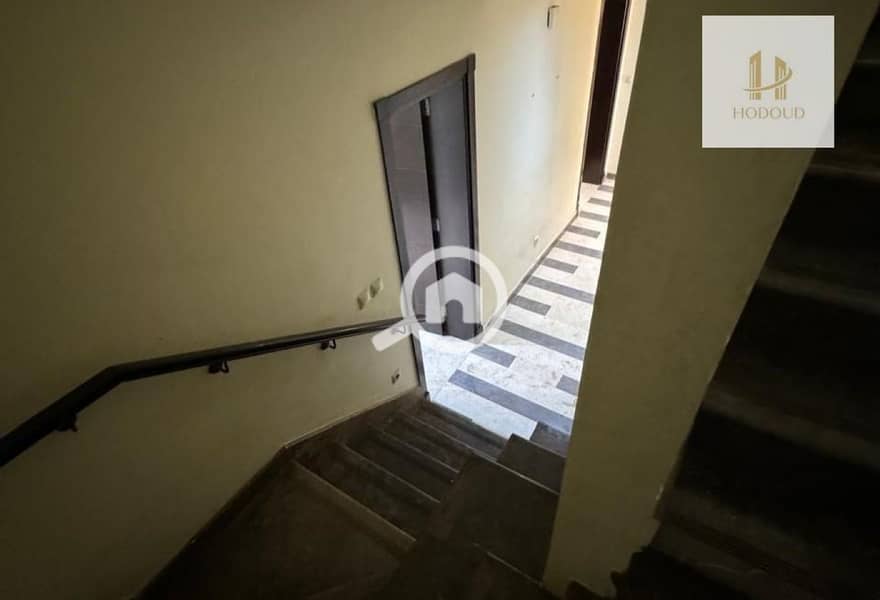 2 5957dcb1-41ab-45a1-8307-01c2feb14707. jpg