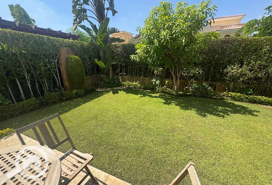 10 cbd4bc0e-bd31-48ad-a003-e6e73e10bb78. jpg