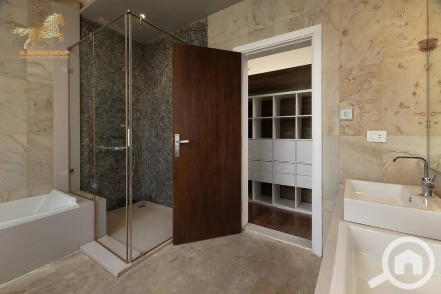 9 IMG_5720-Edit-Edit. jpg