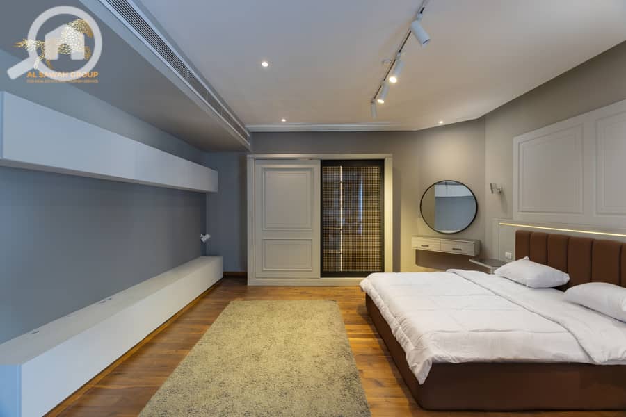 17 IMG_5807-Edit-Edit. jpg