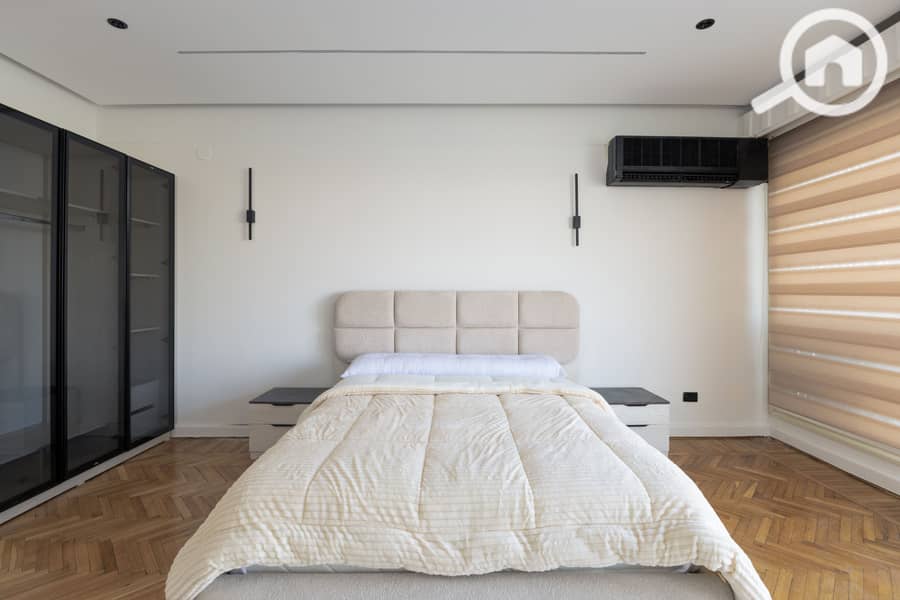 12 IMG_8063-Edit. jpg