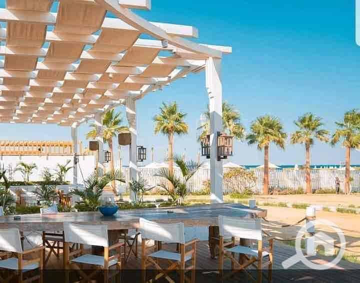 9 66a6e70c-4bff-4585-b3c1-ee27070c711d. jpg