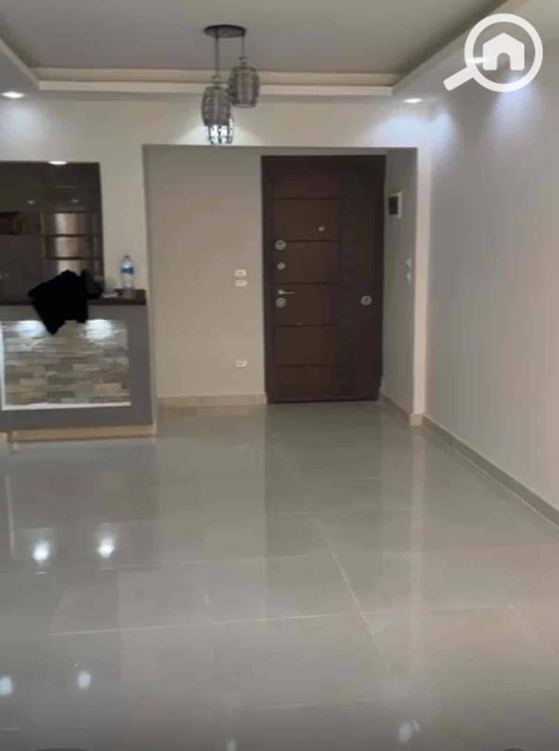 2 871ab8b5-9c4c-4f69-99d9-b2b503b328db. jpg