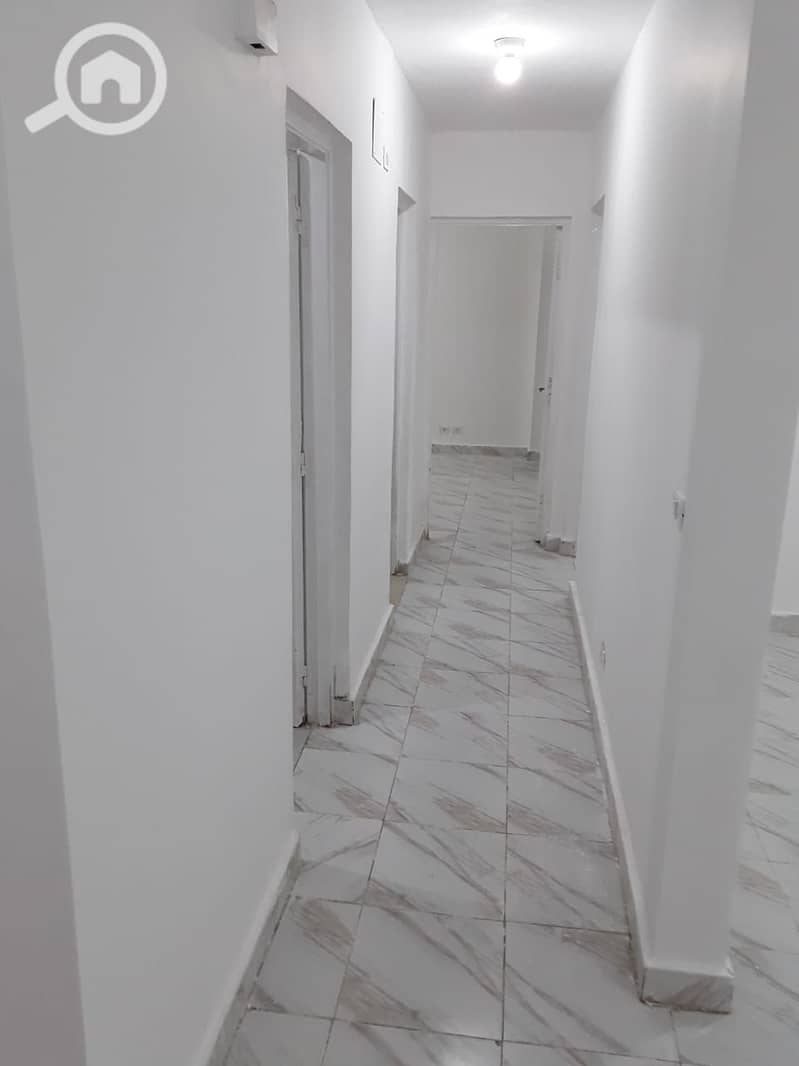 2 102f483c-aaf0-467a-aa71-6dba3ceb06f1. jpg