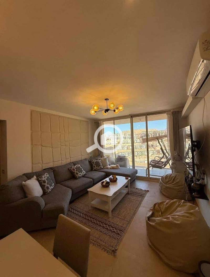 10 673faeff-a540-4767-9b0c-e71bf7bb5c49. jpg