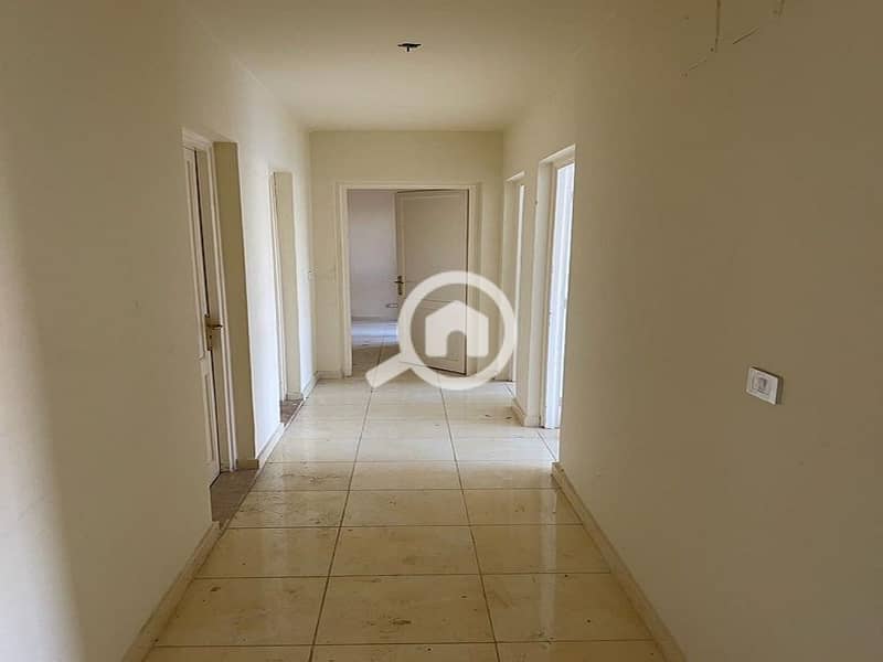 4 487135a2-a742-4dd7-ae3d-729b5d17b732. jpg