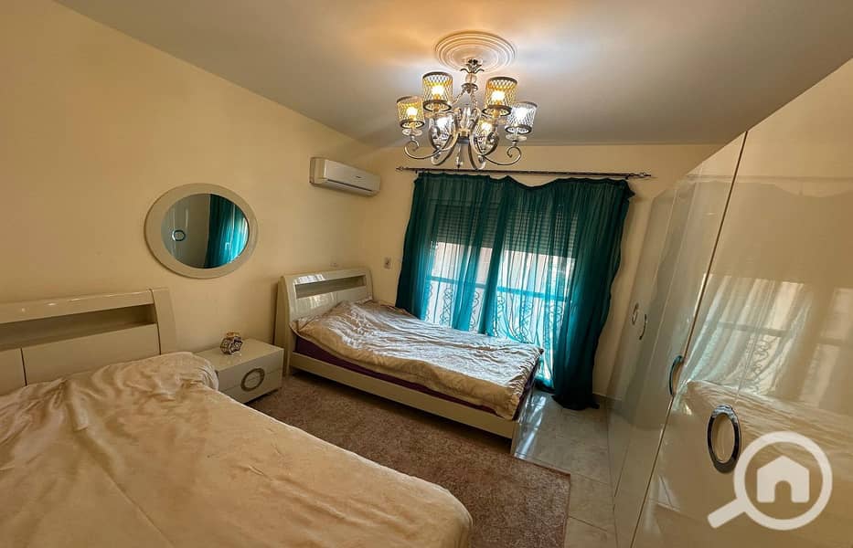 4 faf29bb9-9990-47c2-9633-1b5d7af54f02. jpg