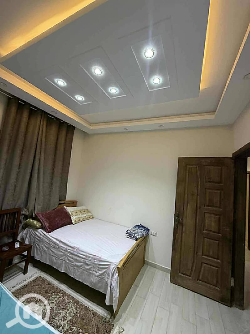 12 a4ea46fb-7afd-4252-b8e2-5f4b5d634445. jpg