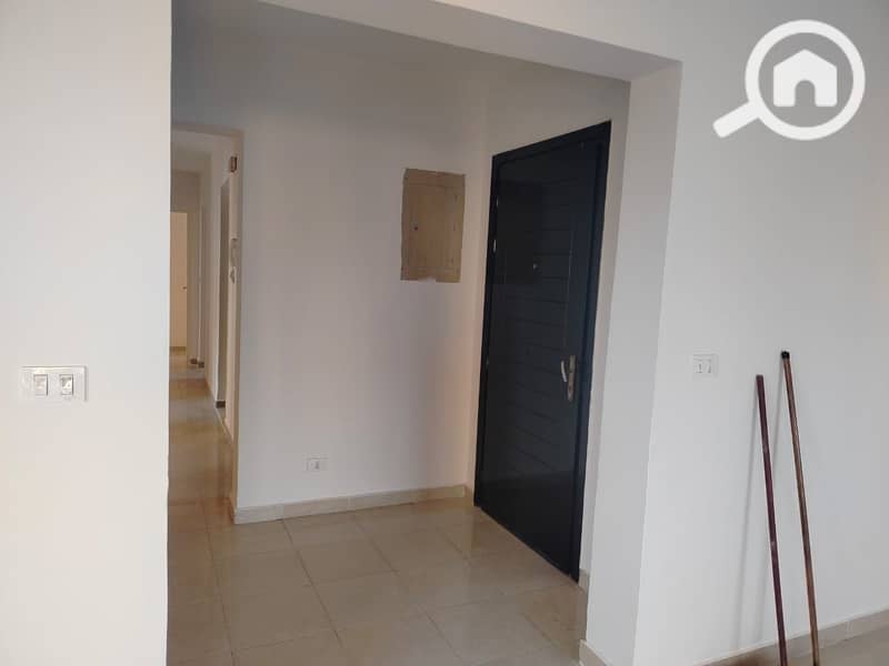 7 7dc115f9-c392-459e-a8d2-c4a0e8fdf41e. jpg