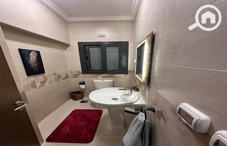 11 05d6a815-da43-4d6c-b976-77bddc11296d. jpg