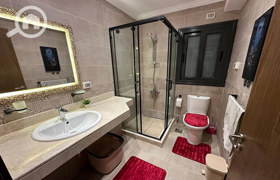 12 f65150c3-a76e-4c0c-a62f-470f058b8e8c. jpg