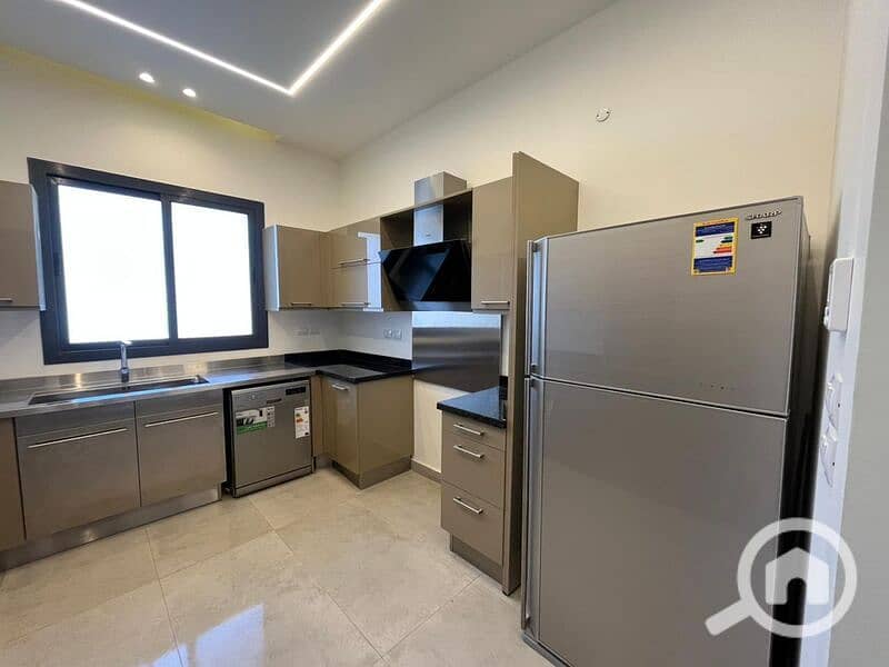 4 WhatsApp Image 2026-01-12 at 4.25. 28 PM (1). jpeg