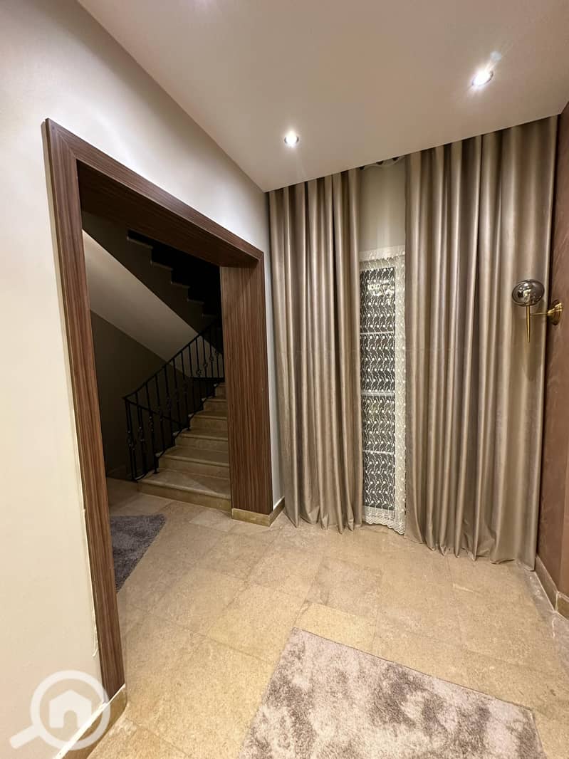 4 1a7b6fd7-48ea-40c6-8f3e-c12186479da8. jpeg