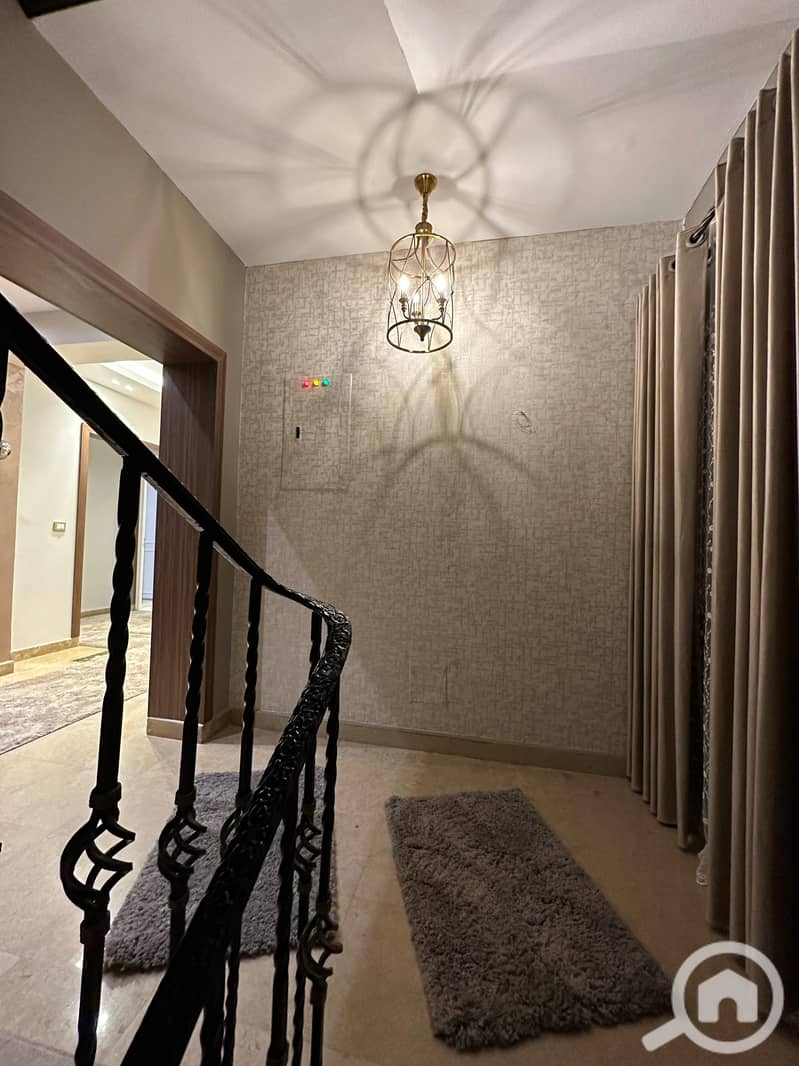 15 1452ce7d-aad5-40ad-b69d-f0c44cfda07c. jpeg