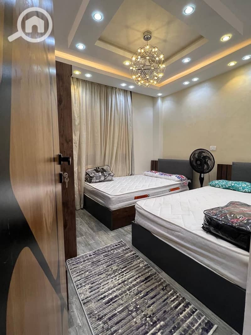 4 52761e36-fd1a-48d5-a2c6-132ce6413463. jpg