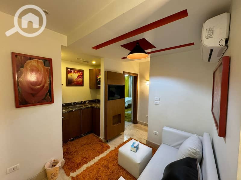 5 0bc80a27-1ef9-48ed-b4a3-b61b5df50e76. jpeg