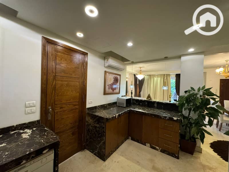 12 89bcfcf2-14e2-4886-a26f-cbf9b2f5ee25. jpeg