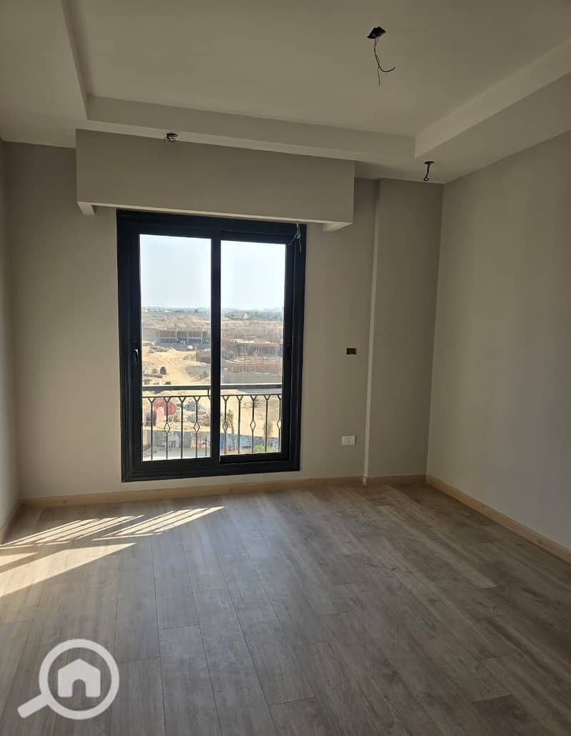 12 WhatsApp Image 2025-08-19 at 17.50. 17_9530b5c2. jpg