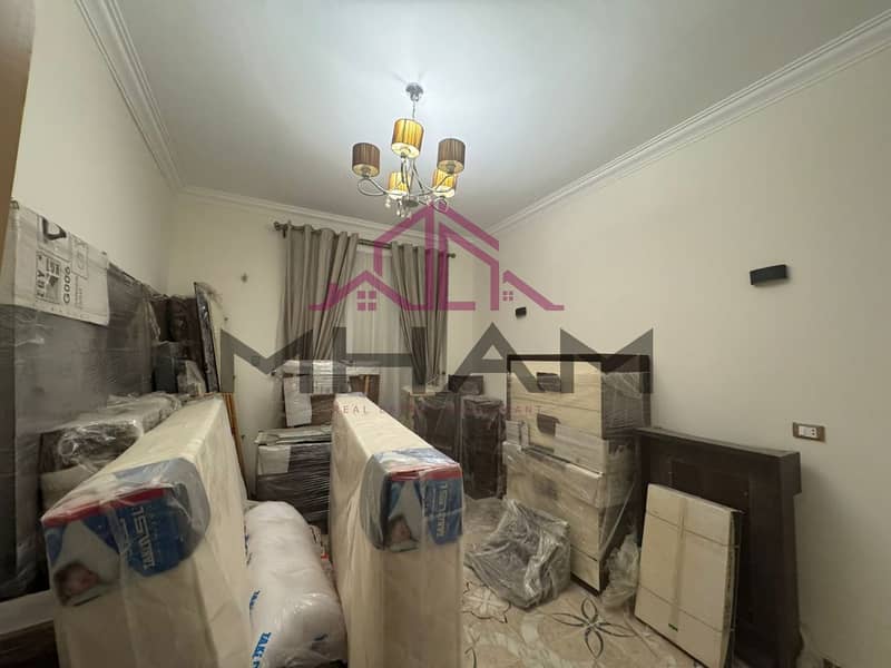 2 photo_5996580068655827750_y. jpg