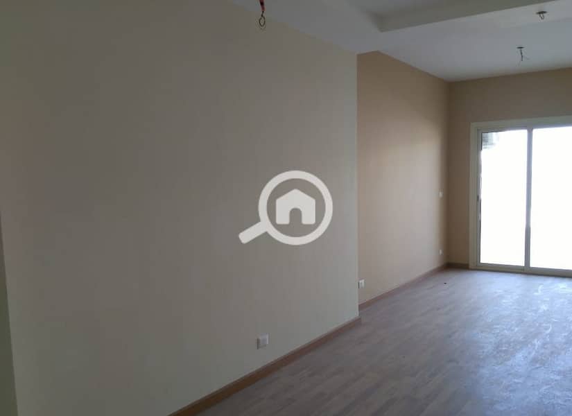 4 9dcb2b82-17fd-43c2-8205-0833f74c212c. jpg