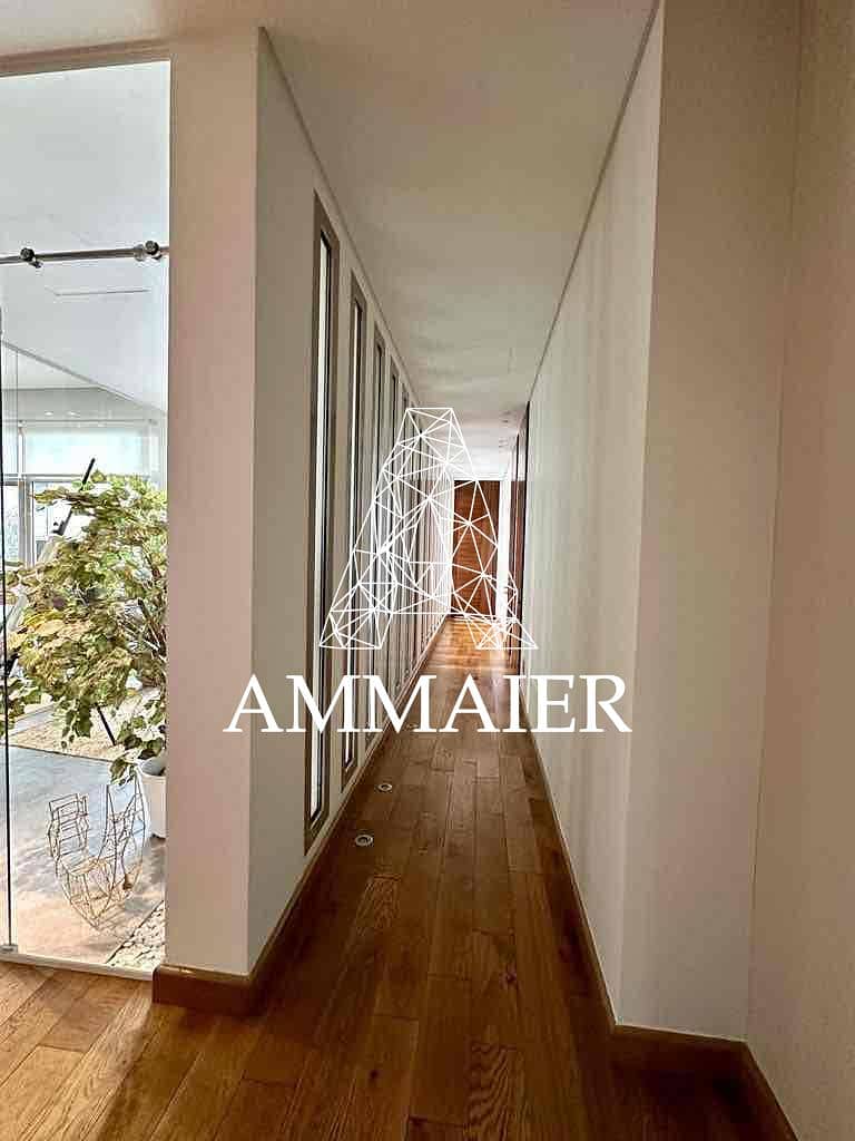 9 e97fc968-cd4a-4bc2-bf47-f996adfcf407. jpg