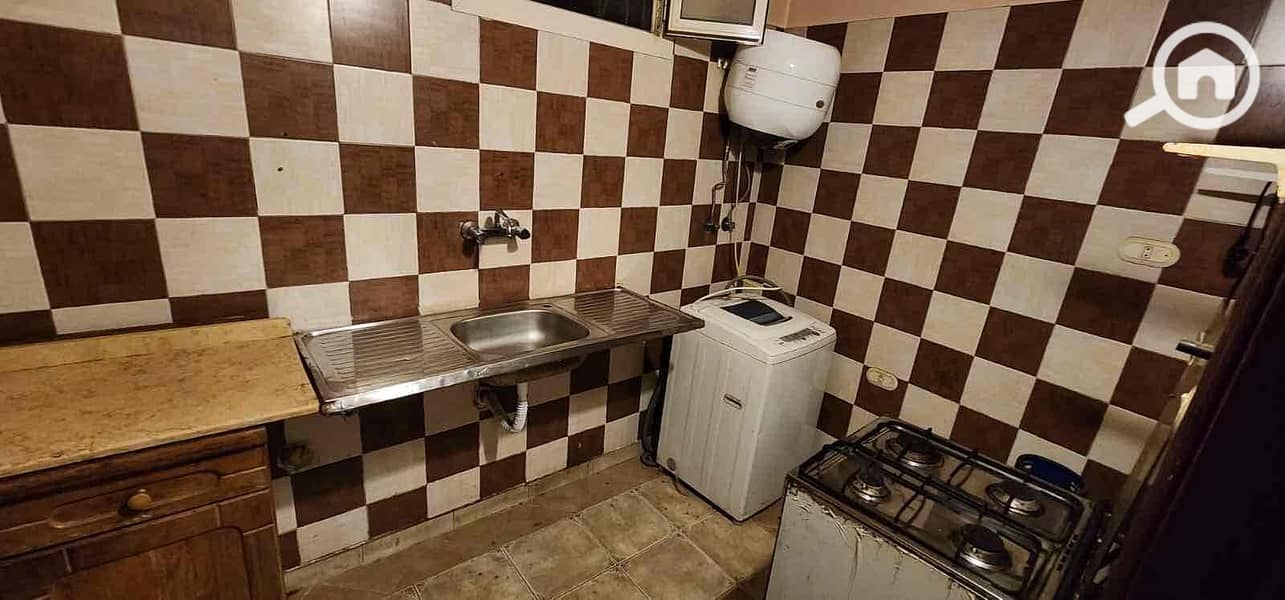 4 f19a7a2c-1401-4a5f-8c9a-f2becbb35eb0. jpg