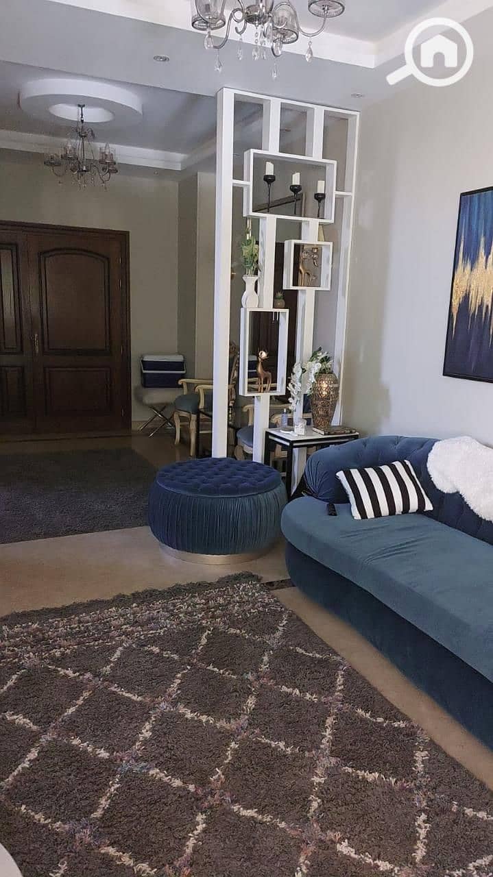 5 927b18f7-c1ea-4a86-8641-0bef1aa62c8f. jpg