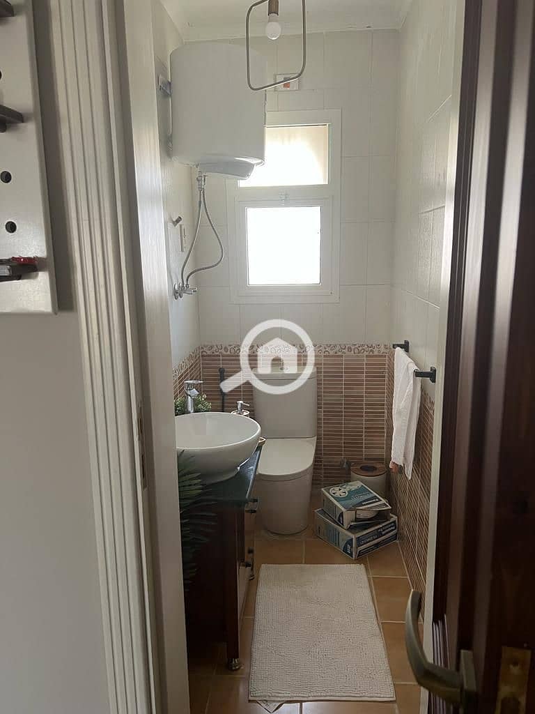 8 47bc4ad9-05c7-427d-bd80-e5a7d87e028d. jpg