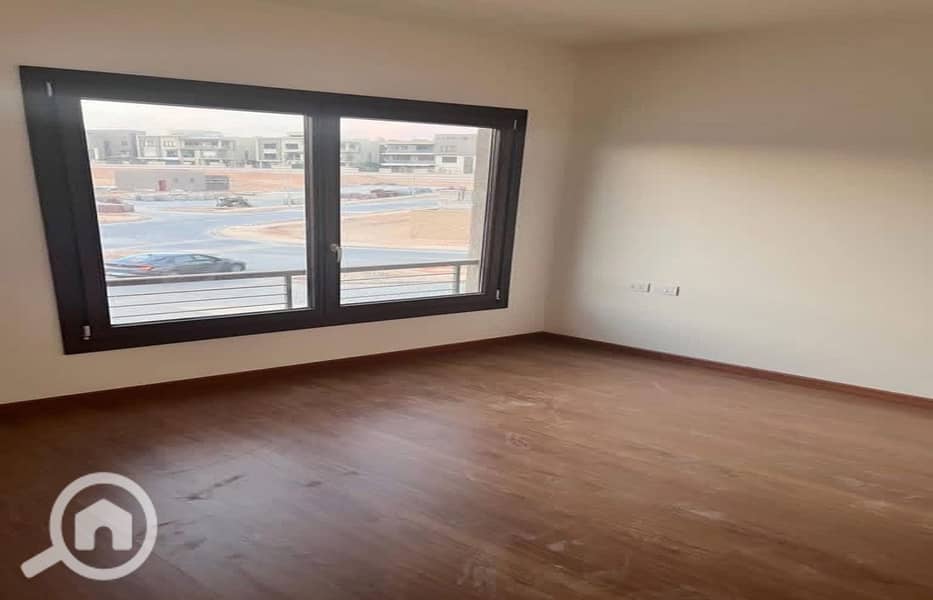 3 WhatsApp Image 2025-11-10 at 2.41. 09 AM_1400x900. jpg