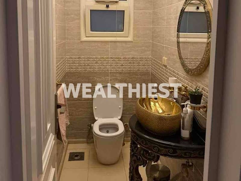 23 e4971aa0-859f-46bc-a371-7b7d7e2bed0f. jpg