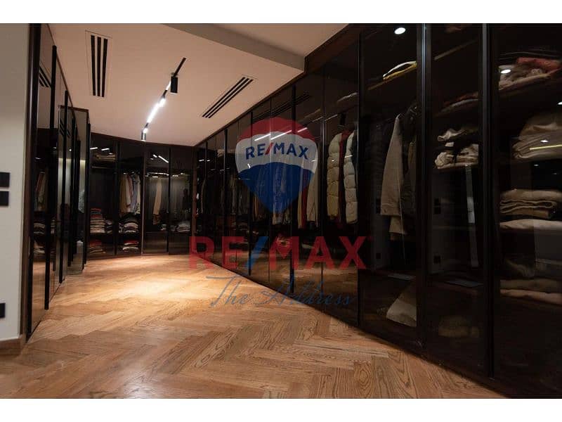 8 12e5ded5-7ad8-4c5b-ae42-c77d4855ab35. jpg