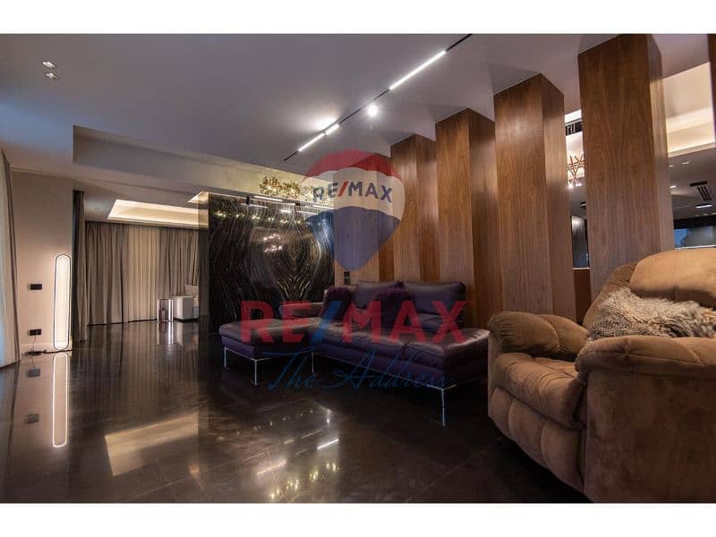 13 5619bd1d-63e7-44b8-910a-49d1fb089e07. jpg