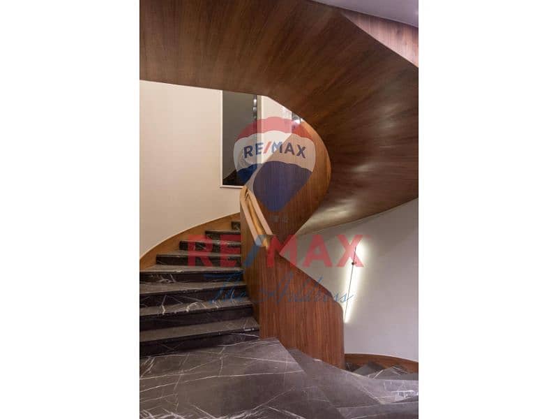 16 63852c60-86e5-48a3-9f98-df6b3d750b70. jpg