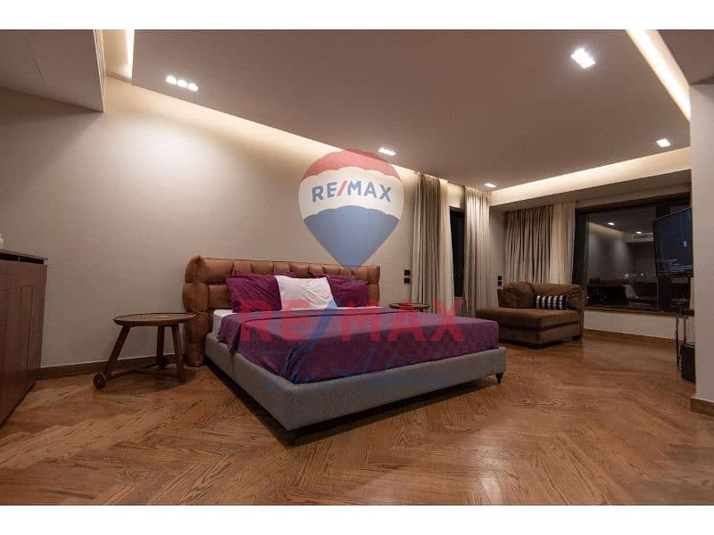 24 e794260b-5c8b-4fd0-8c1d-e8745ba90c6b. jpg