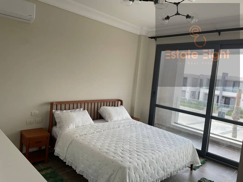 4 8d479e9e-f51a-41a9-91ac-059097a510d0. jpg