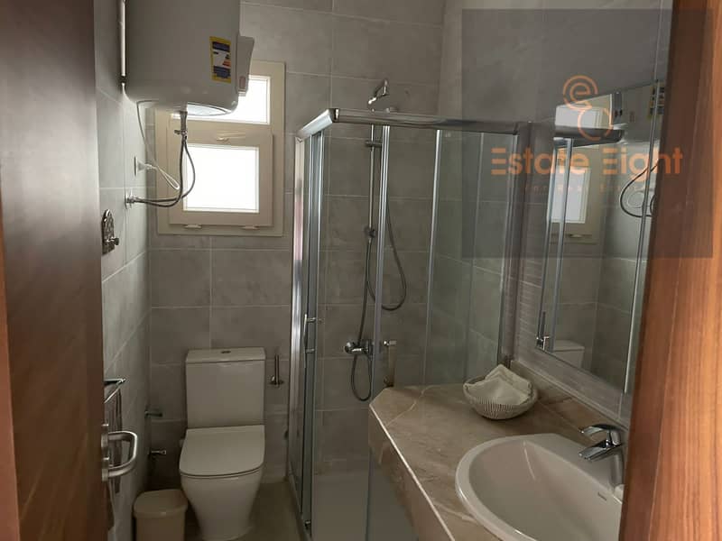 6 62c83840-ef57-4fd0-a02d-b95f0e9f202d. jpg