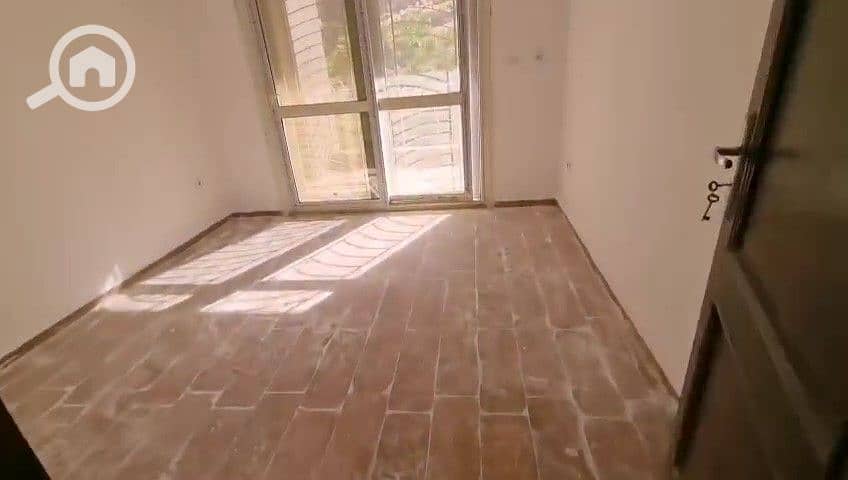 6 WhatsApp Video 2025-09-07 at 19.17. 05_2f22307a - frame at 1m47s. jpg