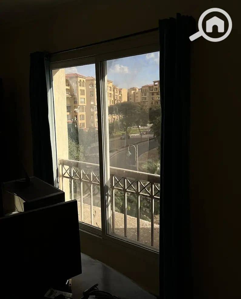 2 3eb7f255-17c9-46b5-a26a-def700a1bc2f. jpg