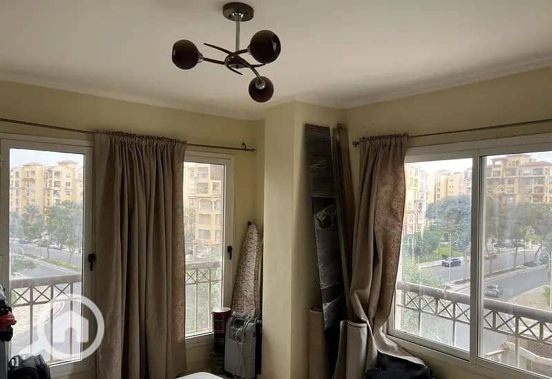 4 51ce5797-281b-4ca3-869a-90f13f9c3c84. jpg