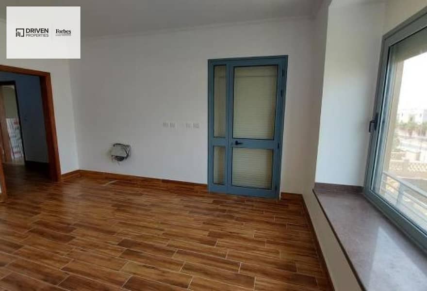 8 4b5ba122-ae07-4bdc-9c64-142b62e39097. jpg