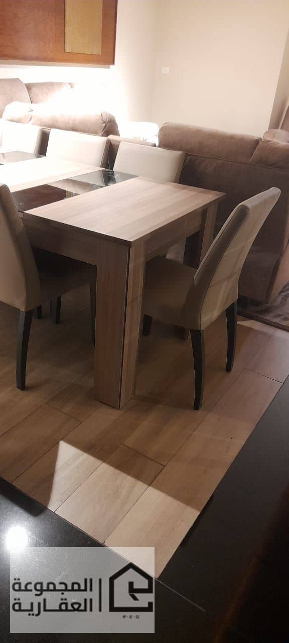 10 14e6bc57-7a68-4a09-b7ff-de1042073f05. jpg