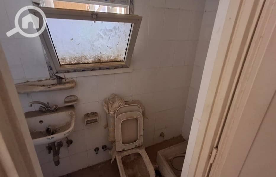 6 515e672f-fea6-4c7d-9354-aca6899afe1e. jpg