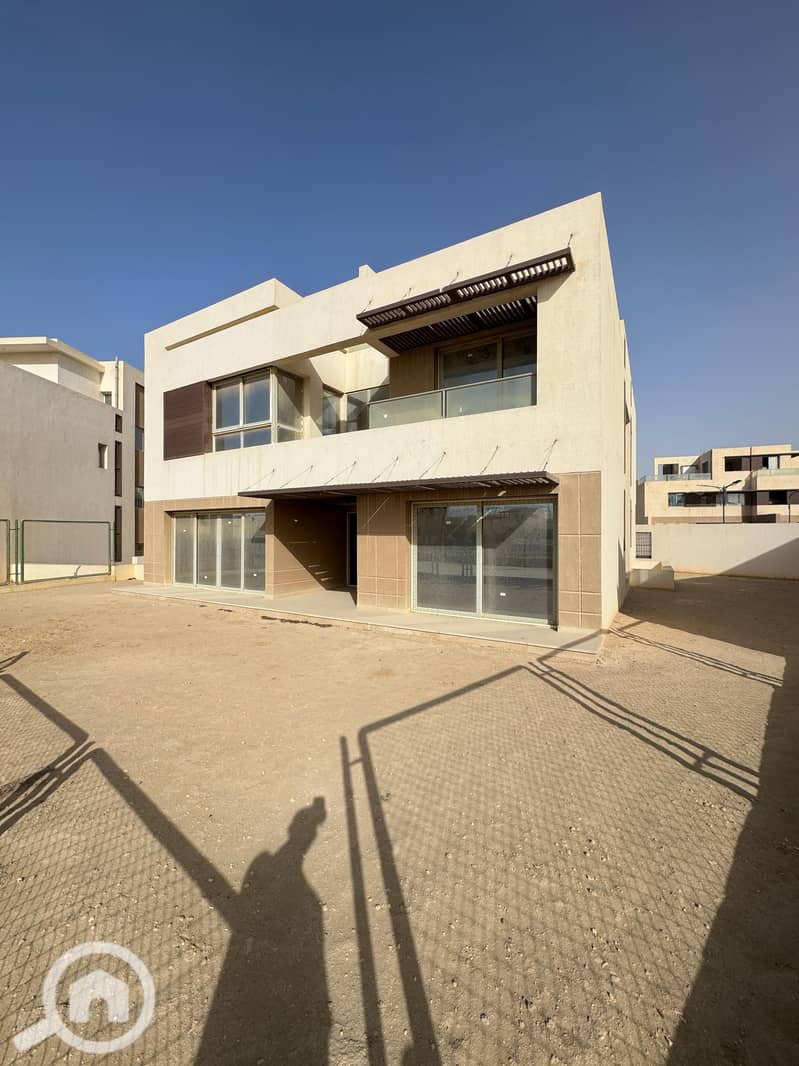 2 WhatsApp Image 2026-01-13 at 1.35. 38 PMv. jpeg