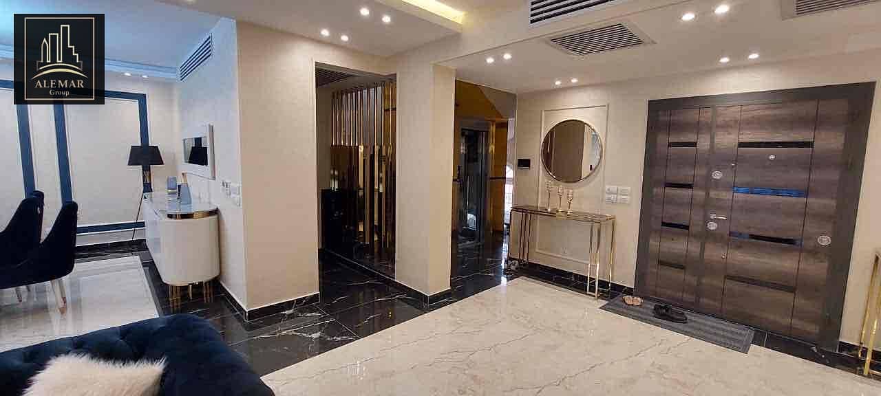 8 79c4ce65-4975-4e2d-a923-0a193851d9d3. jpg