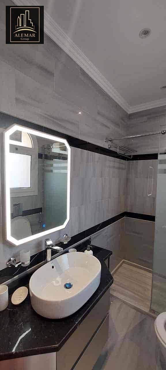 12 12e312c5-e073-45a0-8636-c3ab99730eb8. jpg