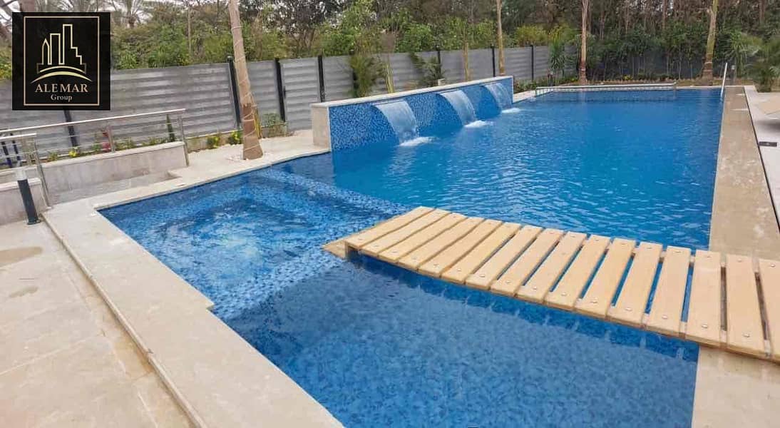 18 a9b2ee0d-0fd5-432f-87b4-e11487b64180. jpg