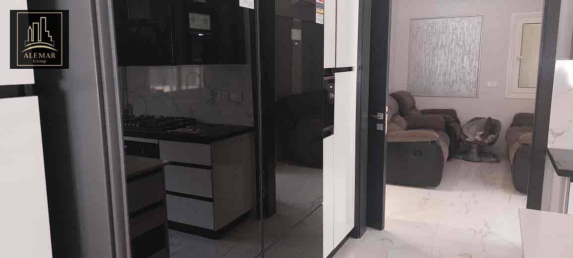 21 25aa8e2d-8715-4518-8776-ee270d73ae53. jpg