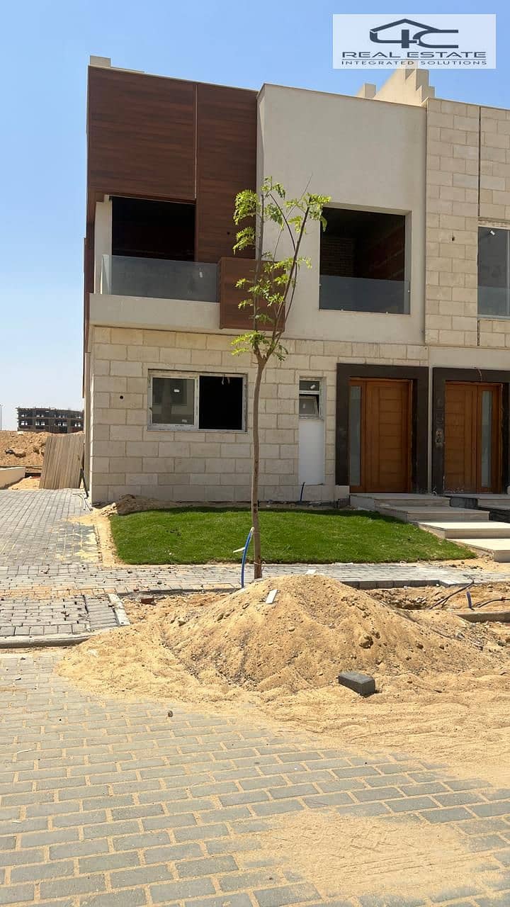 10 WhatsApp Image 2025-11-14 at 4.16. 56 PM (1). jpeg